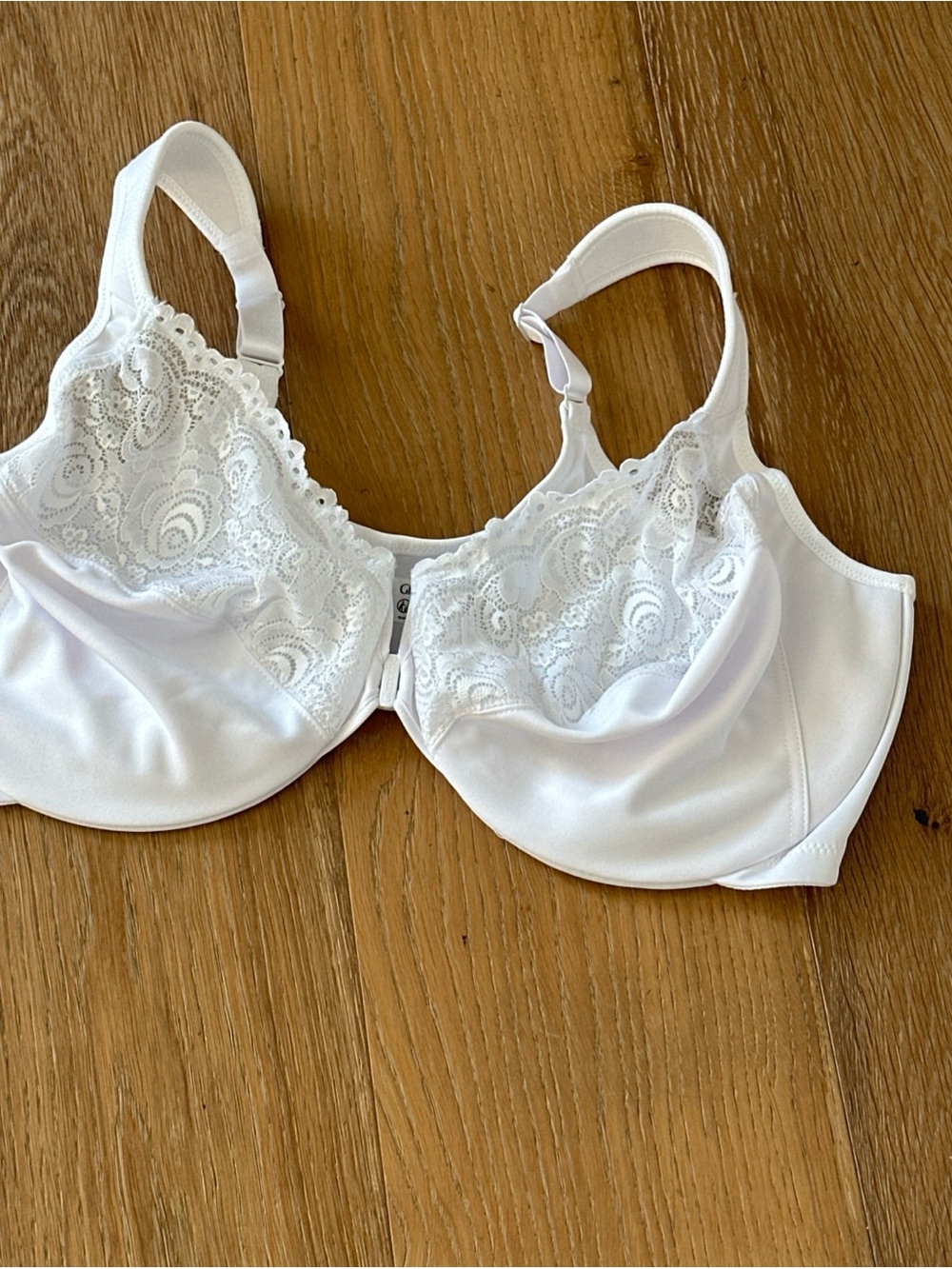 46DD Glamorise White Lace Bra